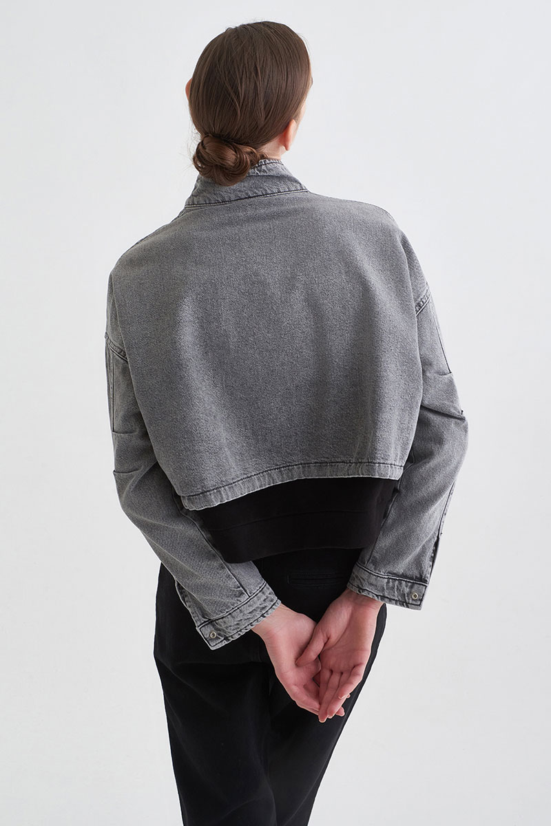 Укороченная джинсовая куртка oversize