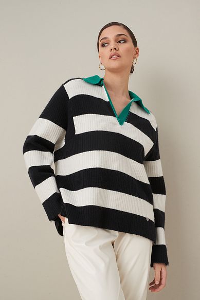 MAYORGO Объемный пуловер с контрастным воротником 