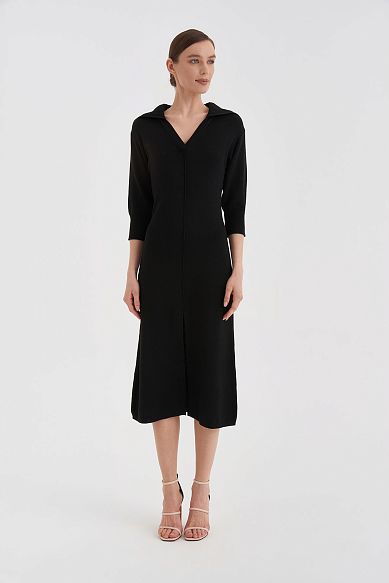 MAYORGO Трикотажное платье с воротником 