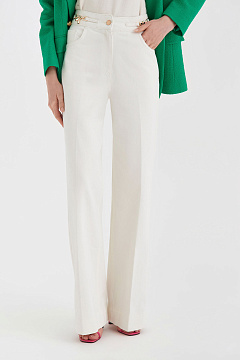 Широкие джинсы 